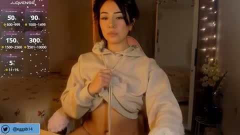 natalia online show from 01/28/25, 03:25