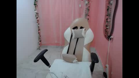 natalielabellex1 online show from 10/04/25, 05:44