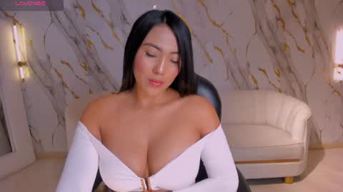Natalie Lewis online show from 06/27/26, 12:22