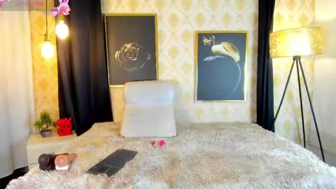NATALIE online show from 05/20/26, 12:44
