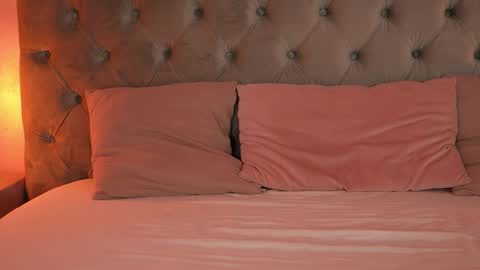 Natalie online show from 10/04/25, 02:09