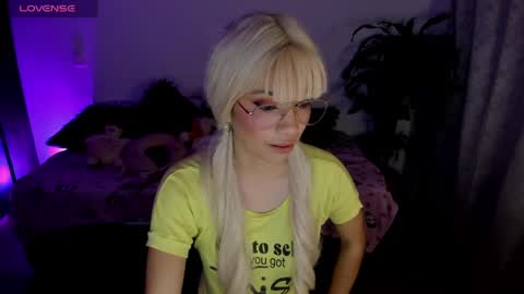 MissNatis online show from 05/06/26, 01:57