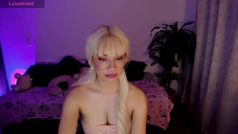 MissNatis online show from 05/13/26, 02:09