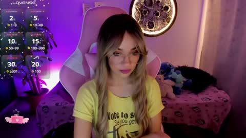 MissNatis online show from 06/17/26, 02:47