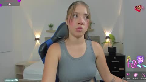Snapshot of nataly_rodri chatting on 02/22/26, 02:02 Nataly online show from 02/22/26, 02:02
