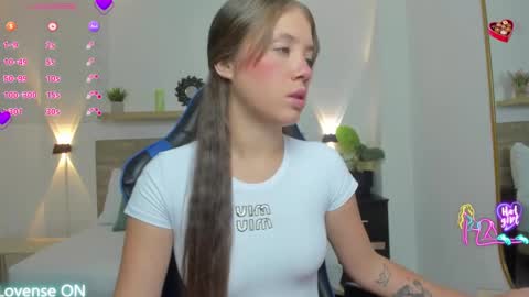 Snapshot of nataly_rodri chatting on 02/28/26, 02:23 Nataly online show from 02/28/26, 02:23