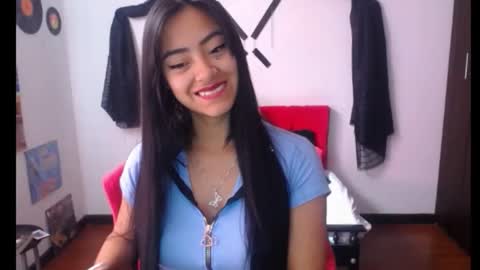 Snapshot of natalyescobar_lx chatting on 01/22/25, 02:03 Nataly Escobar online show from 01/22/25, 02:03