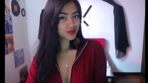Snapshot of natalyescobar_lx chatting on 01/28/25, 02:10 Nataly Escobar online show from 01/28/25, 02:10