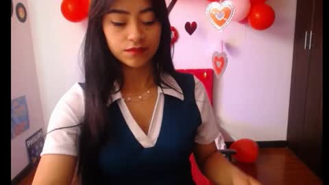 Snapshot of natalyescobar_lx chatting on 02/10/25, 01:44 Nataly Escobar online show from 02/10/25, 01:44