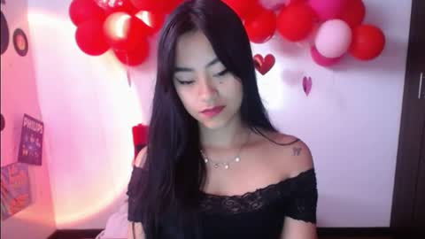 Snapshot of natalyescobar_lx chatting on 02/20/25, 12:04 Nataly Escobar online show from 02/20/25, 12:04