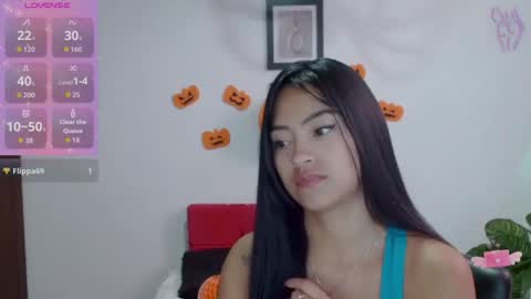 Nataly Escobar online show from 10/24/25, 01:18