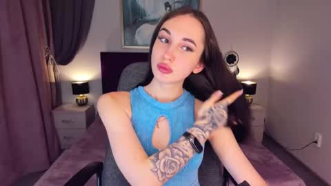 Snapshot of natalyfreman chatting on 12/17/24, 09:17 Nataly online show from 12/17/24, 09:17