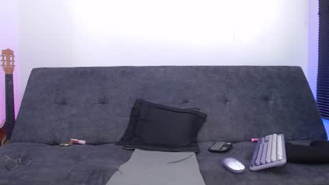 Snapshot of natalygreww chatting on 09/28/25, 02:22   online show from 09/28/25, 02:22