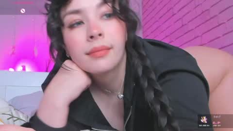 Snapshot of natalyhayes chatting on 04/21/26, 11:38 Nataly online show from 04/21/26, 11:38