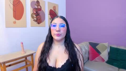 Nataly Meyer online show from 11/03/25, 12:06