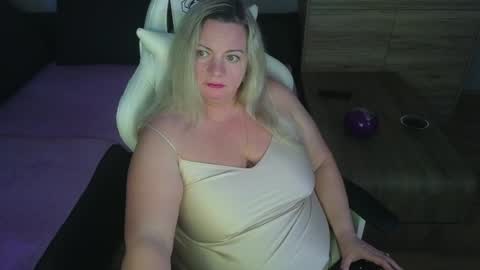 Natalli online show from 12/24/24, 12:44