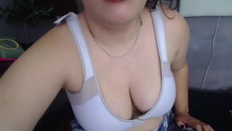 natash4naughty online show from 04/05/26, 11:57