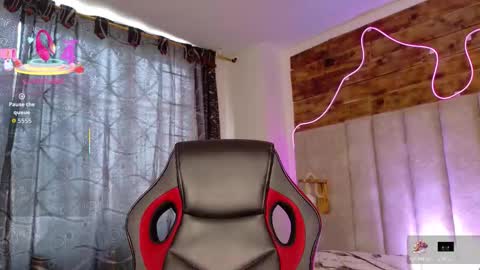 Snapshot of natasha__black chatting on 11/30/25, 07:29 Natasha online show from 11/30/25, 07:29