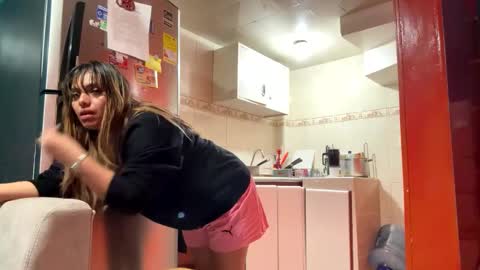 natasha__magics online show from 10/16/25, 02:01