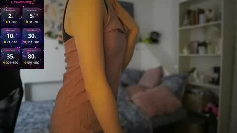 Snapshot of natasha__malkova chatting on 11/01/25, 09:22 natasha__malkova online show from 11/01/25, 09:22