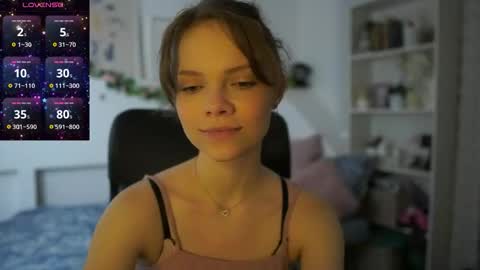 Snapshot of natasha__malkova chatting on 11/21/25, 10:14 natasha__malkova online show from 11/21/25, 10:14