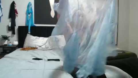 Snapshot of natasha_baby0 chatting on 11/17/25, 02:39 natasha_baby0 online show from 11/17/25, 02:39