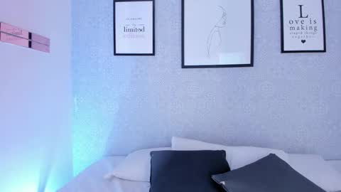  Natasha  online show from 10/22/25, 10:59