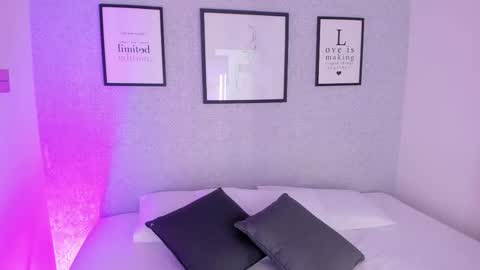 Snapshot of natasha_harpper chatting on 10/31/25, 11:00 Natasha online show from 10/31/25, 11:00