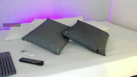 Snapshot of natasha_harpper chatting on 11/20/25, 10:59 Natasha online show from 11/20/25, 10:59