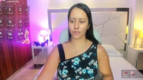 natasha kiim online show from 03/16/26, 04:18
