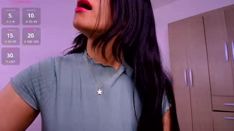 natasha_klump online show from 12/04/25, 11:08