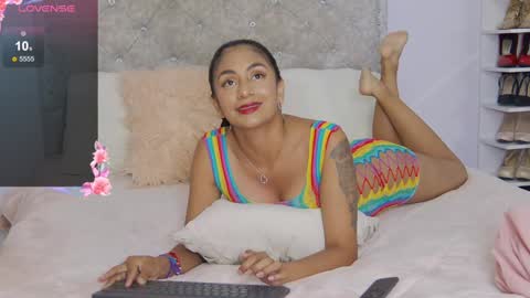 Snapshot of natasha_shine22 chatting on 12/20/24, 07:33 natasha_shine22 online show from 12/20/24, 07:33
