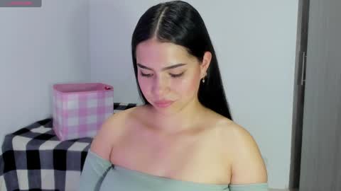 Natalia online show from 01/18/25, 03:09