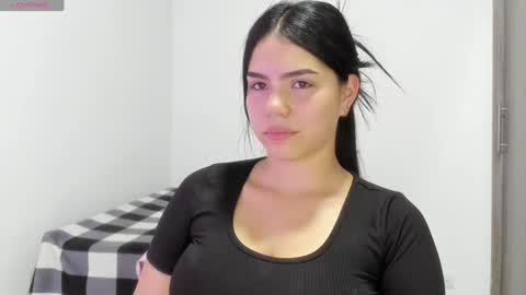 Natalia online show from 02/06/25, 01:05