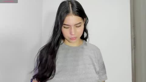 Natalia online show from 03/11/25, 10:20
