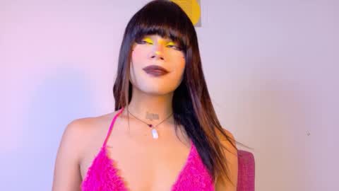 Snapshot of natasha_winz chatting on 09/17/25, 04:47 Natahsa  online show from 09/17/25, 04:47