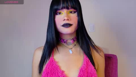 Snapshot of natasha_winz chatting on 10/05/25, 05:06 Natahsa  online show from 10/05/25, 05:06