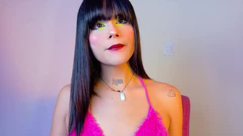 Snapshot of natasha_winz chatting on 12/16/25, 05:12 Natahsa online show from 12/16/25, 05:12