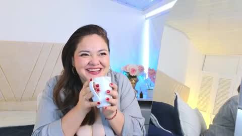 Natasha online show from 11/26/25, 11:44