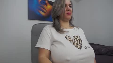 natashaboobs online show from 02/07/25, 09:26