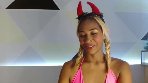 natashadormat online show from 12/30/24, 07:42