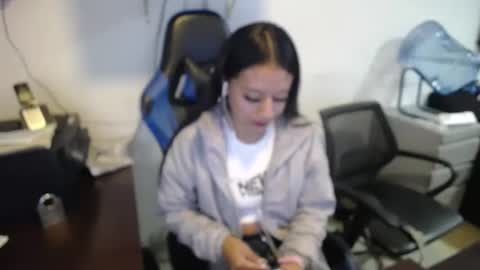 Snapshot of natashax_hot chatting on 02/08/25, 03:10 Natashax  online show from 02/08/25, 03:10