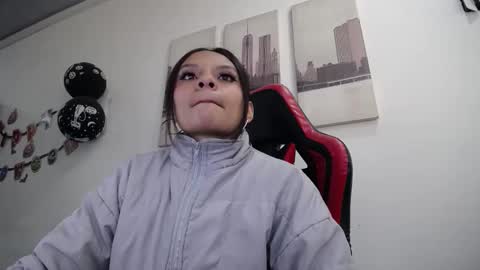 Snapshot of natashax_hot chatting on 10/20/25, 05:02 Natashax  online show from 10/20/25, 05:02