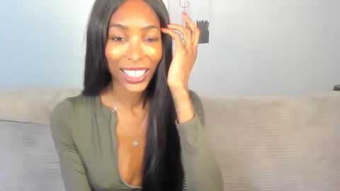 Natassia Dreams online show from 05/04/26, 12:50