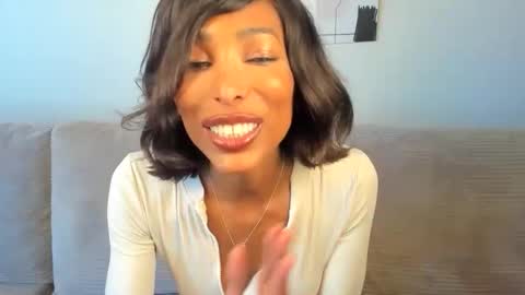 Natassia Dreams online show from 05/08/26, 11:43