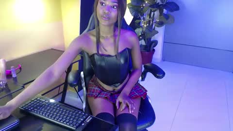 nathalia online show from 02/05/26, 03:55