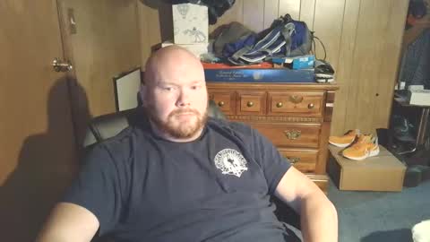 Snapshot of nate_b99 chatting on 10/12/25, 07:46 Nate online show from 10/12/25, 07:46