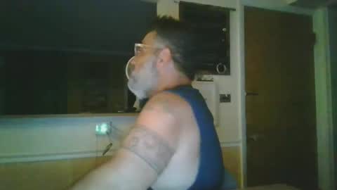 Snapshot of nateemkow chatting on 09/15/25, 12:43 lombardIL online show from 09/15/25, 12:43