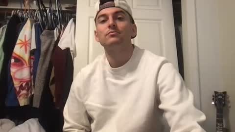 Snapshot of natetheexplorer chatting on 10/14/25, 10:10 natetheexplorer online show from 10/14/25, 10:10