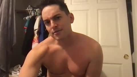 Snapshot of natetheexplorer chatting on 10/26/25, 03:01 natetheexplorer online show from 10/26/25, 03:01